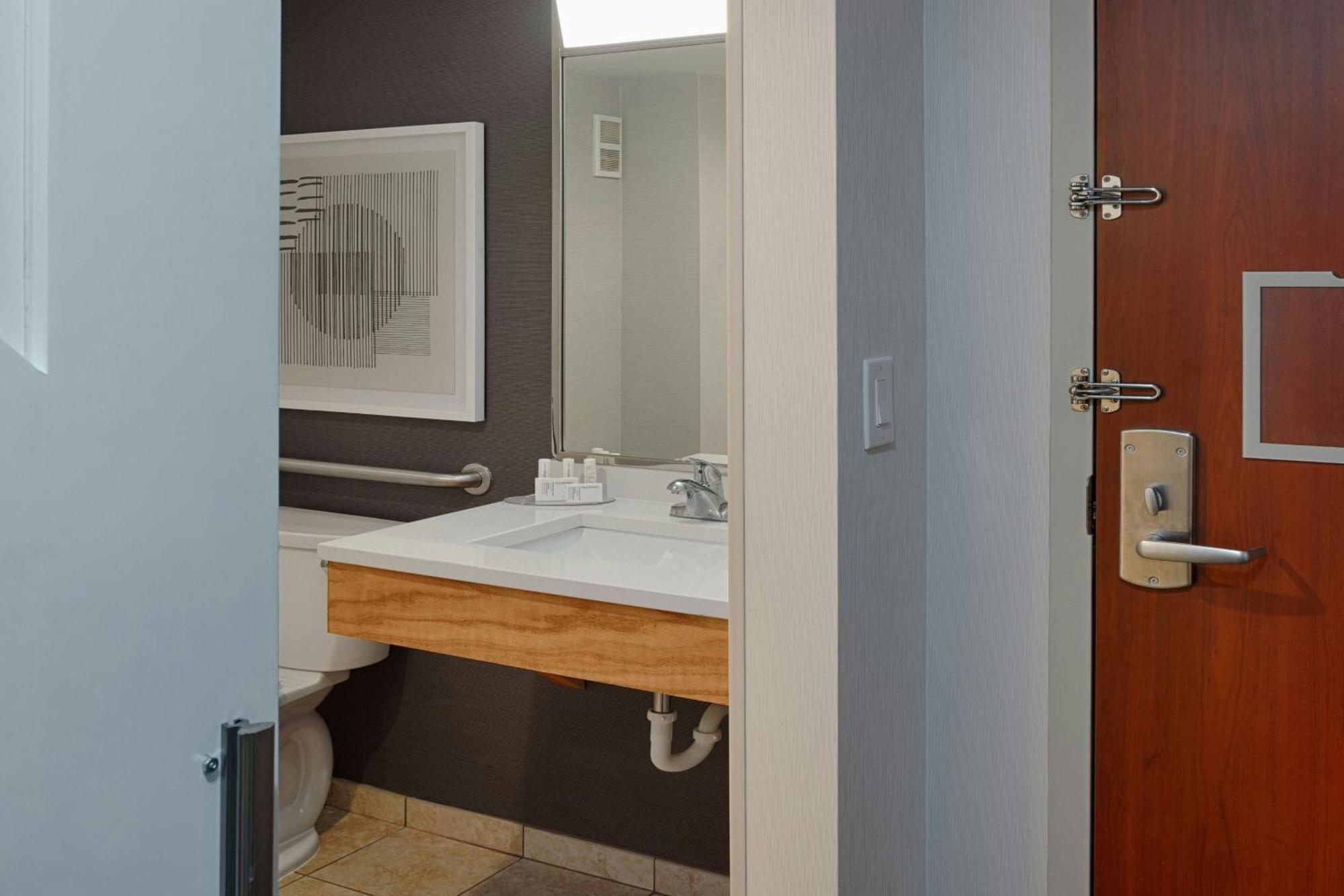 Courtyard By Marriott Springfield Downtown Hotel Buitenkant foto