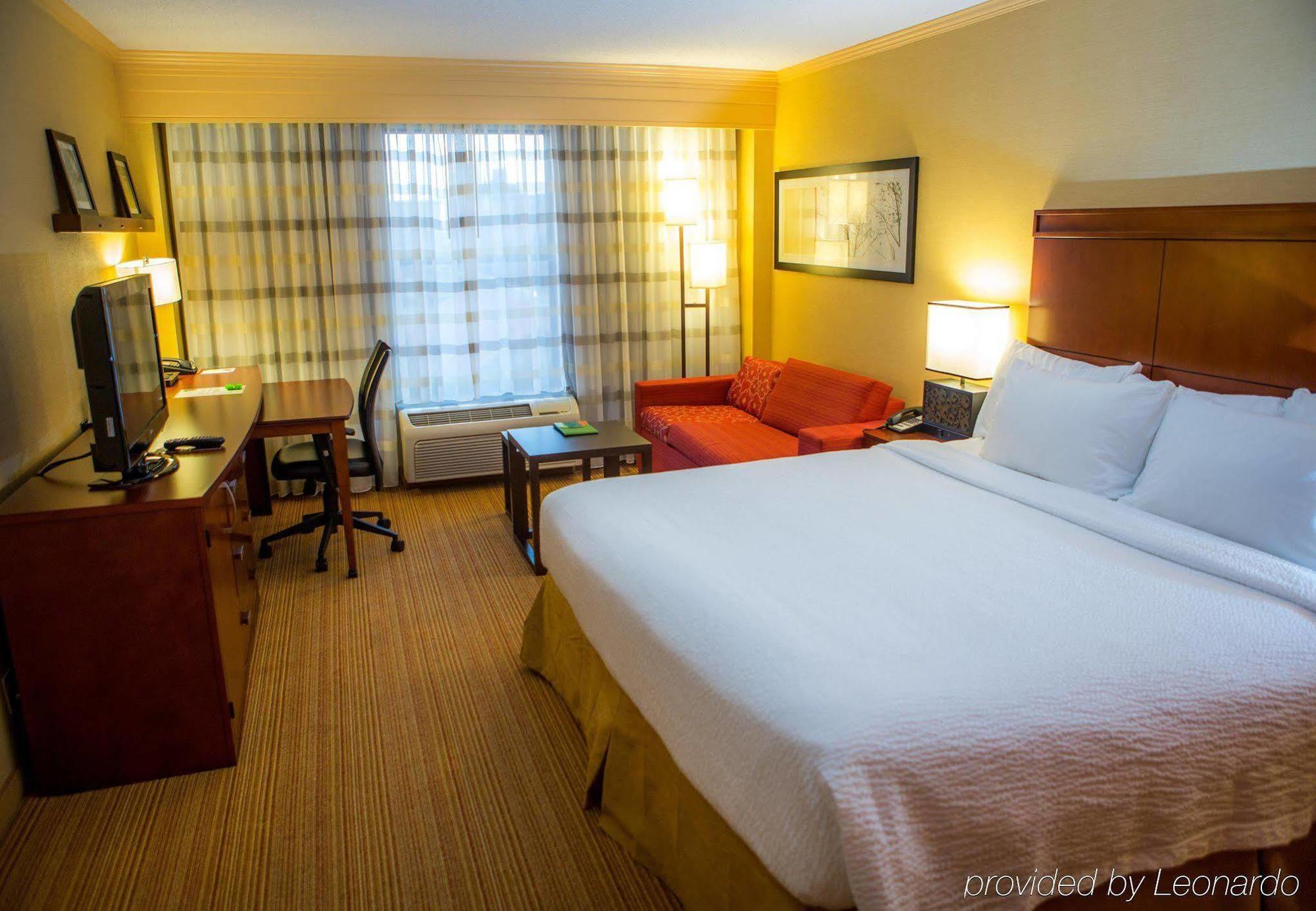 Courtyard By Marriott Springfield Downtown Hotel Buitenkant foto